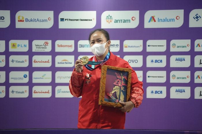 Peraih medali emas tunggal putri para-tenis meja klasifikasi TT8 di ASEAN Para Games 2022 di Solo Technopark, Jumat (5/8/2022)