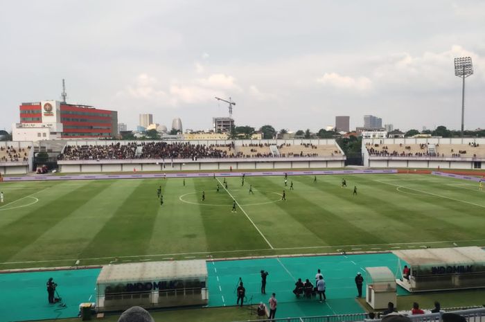 Dewa United versus Bhayangkara FC dalam laga pekan keempat Liga 1 2022/2023 di Indomilk Arena, Tangerang, Minggu (14/8/2022).