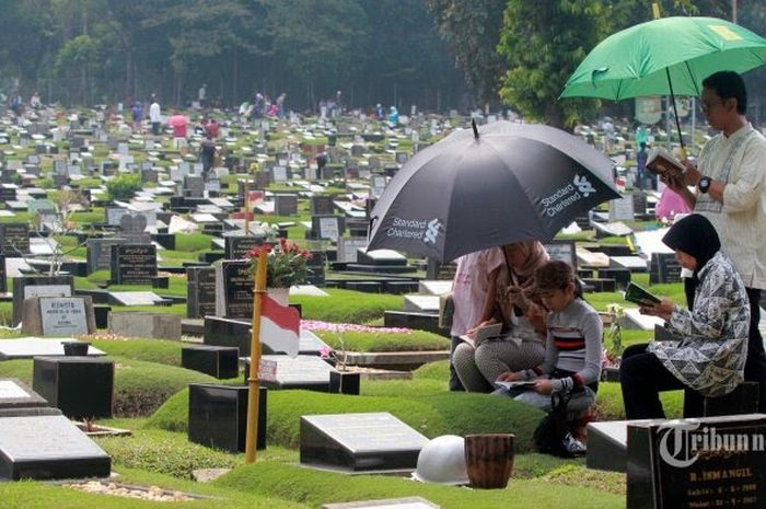 Urutan dan Doa Ziarah Kubur Jelang Ramadhan 2023, Lengkap dengan Arab