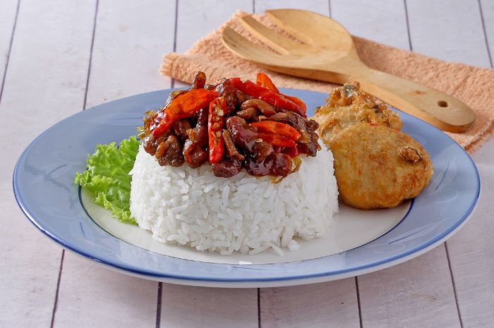 Resep Nasi Ayam Tumis Mercon, Menu Makan Malam Sederhana Dengan Rasa ...