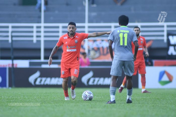 Duel antara Persebaya melawan Borneo FC di Stadion Segiri, Samarinda pada Jumat (19/8/2022)