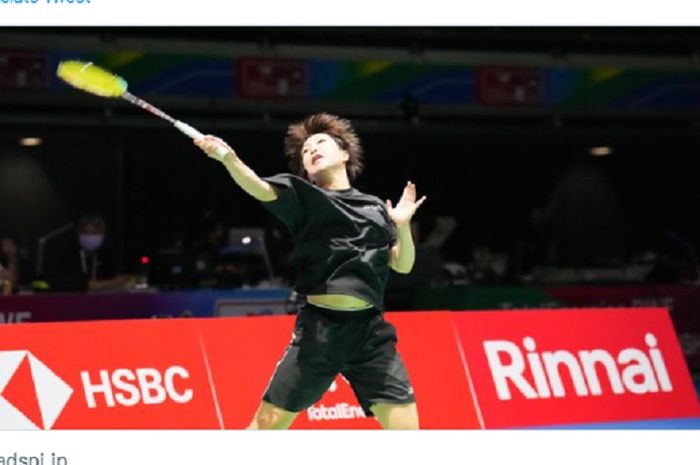 Tunggal putri Jepang, Akane Yamaguchi saat latihan jelang Kejuaraan Dunia 2022 di Tokyo Metropolitan Gymnasium, Tokyo, Jepang, Sabtu (20/8/2022).