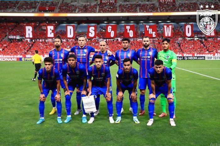 Calon pemain timnas Indonesia, Jordi Amat, melakoni debutnya bersama Johor Darul Takzim.