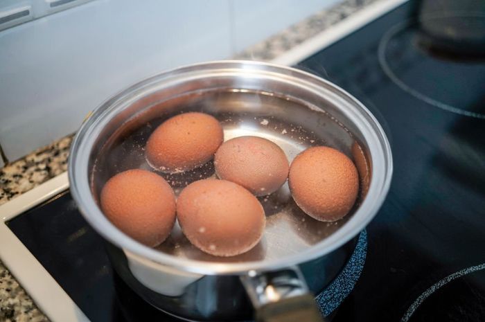 berapa lama merebus telur supaya matang
