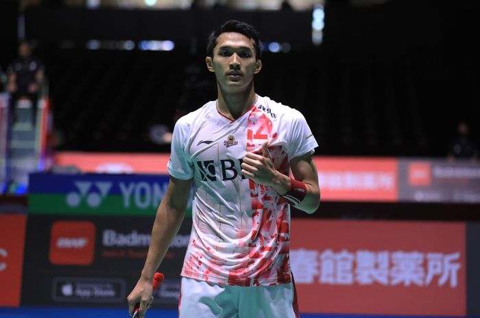 Pebulu tangkis tunggal putra Indonesia, Jonatan Christie, lolos dari babak kedua Kejuaraan Dunia 2022 setelah mengalahkan Kai Schaefer dari Jerman pada pertandingan di Tokyo Metropolitan Gymnasium, Jepang, 23 Agustus 2022.