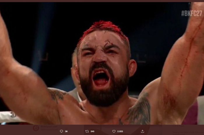 Eks petarung UFC, Mike Perry, yang kini tengah berkompetisi di ajang tarung tinju tangan kosong (BKFC).