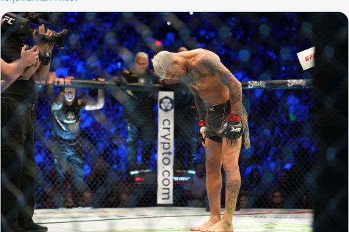 Charles Oliveira yang bakal beraksi di UFC 300 digadang-gadang suguhkan bahaya yang lebih besar ketimbnag Islam Makhachev.