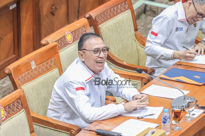 Ketua Umum PSSI, Mochamad Iriawan, nampak sumringah saat mengikuti rapat di Gedung DPR RI, Jakarta, 29 Agustus 2022.