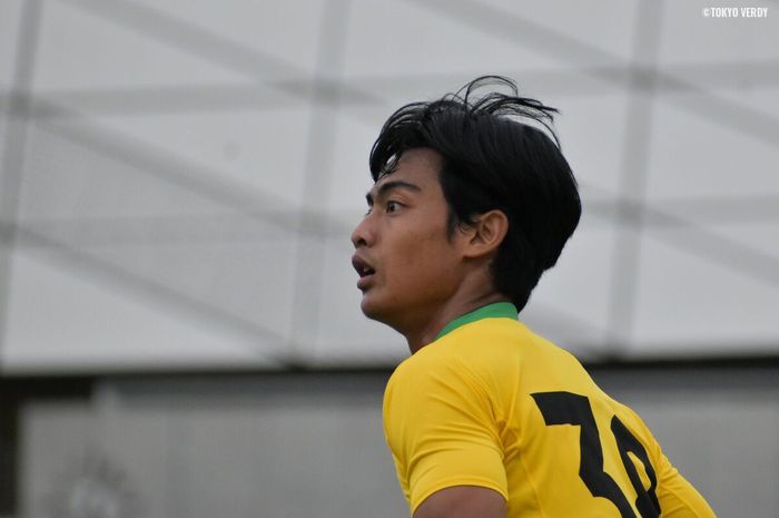 Bek timnas Indonesia, Pratama Arhan akhirnya mendapat menit bermain bersama Tokyo Verdy saat berujicoba lawan Nihon University, Senin (29/8/2022).