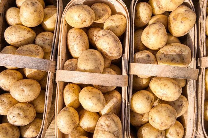 How to treat genital warts with natural potato remedies, here's how to use them Potatoes, can be used as a natural wart remedy to get rid of genital warts.