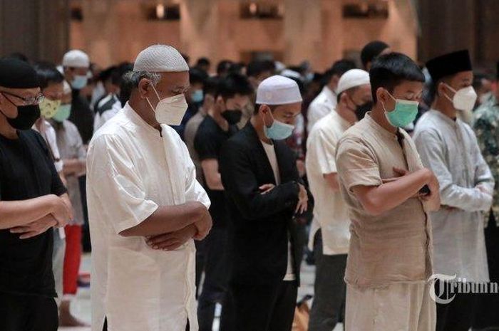 Memiliki Dua Versi, Inilah Bacaan Doa Setelah Takbiratul Ihram atau Doa