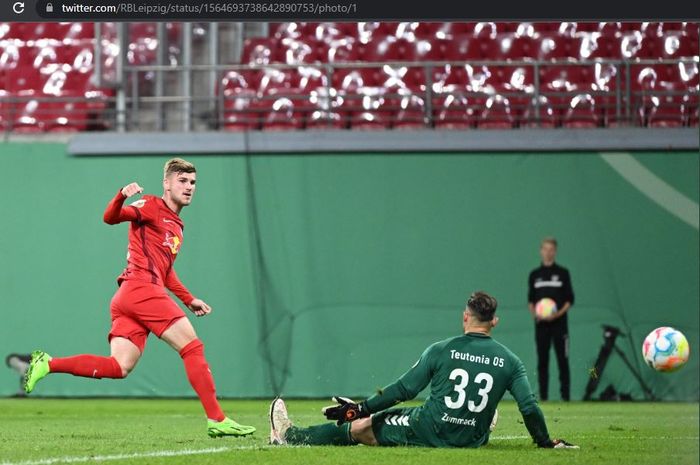 Penyerang RB Leipzig, Timo Werner, mencetak hat-trick ke gawang Teutonia Ottensen