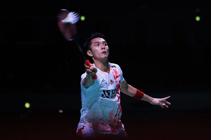 Tunggal putra Indonesia, Jonatan Christie, saat tampil melawan Kenta Nishimoto (Jepang) pada babak kedua Japan Open 2022 di Maruzen Intec Arena, Osaka, Kamis (1/9/2022).