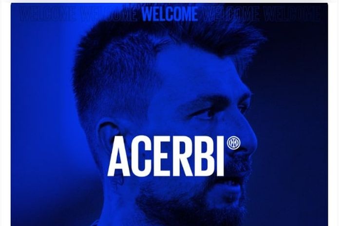 Francesco Acerbi resmi gabung Inter Milan dari Lazio pada deadline day bursa transfer musim panas 2022.