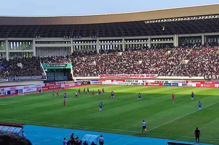 Suasana pertandingan Persis Vs PSIS Semarang pada pekan kedelapan Liga 1 2022/2023