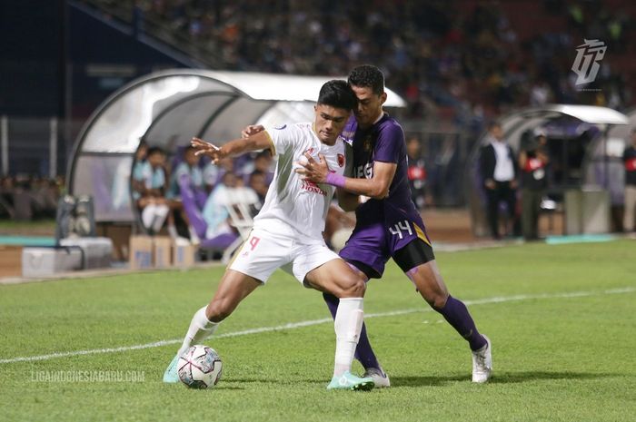 Suasana pertandingan antara Persik Kediri melawan PSM Makassar pada laga pekan ke-8 Liga 1 2022/2023 di Stadion Brawijaya, Kediri, Jumat (2/9/2022).