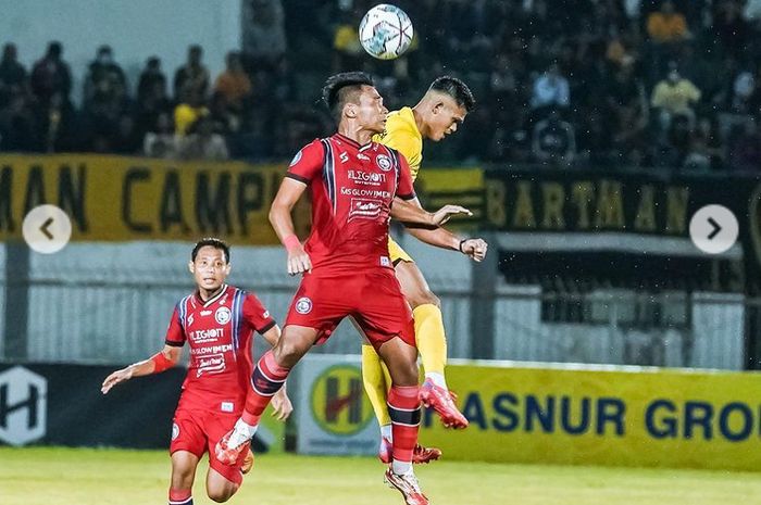 Head to head Arema FC vs Barito Putera menunjukkan Singo Edan lebih diunggulkan jelang pertemuan kedua tim pada lanjutan pekan ke-25 Liga 1 2022-2023.