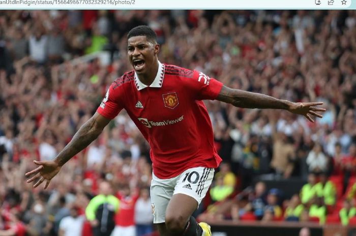 Selebrasi Marcus Rashford setelah mencetak gol dalam laga Manchester United kontra Arsenal di Liga Inggris 2022-2023, Minggu (4/9/2022).