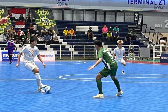 Bintang Timur Surabaya melawan Hongyen Thakam di final AFF Futsal Cup 2022