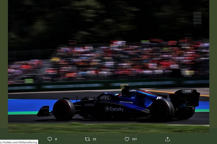 Aksi pembalap Williams, Nyck de Vries, pada kualifikasi F1 GP Italia di Sirkuit Monza, Italia, 10 September 2022.