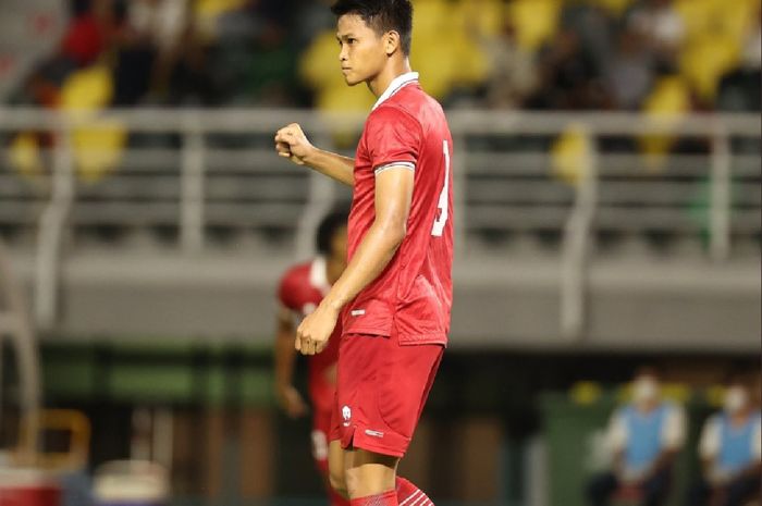Hokky Caraka saat membela Timnas U-20 Indonesia melawan Timor Leste dalam ajang Kualifikasi Piala Asia U-20 2023.