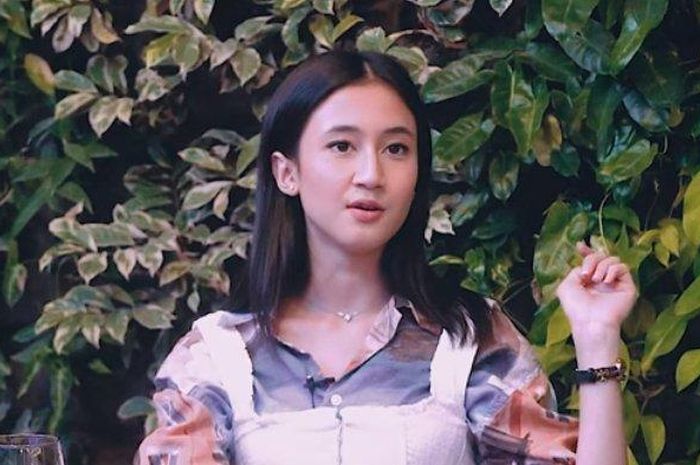 Orangtua-nya Sampai Menangis Melihat Bullyan Netizen, Keisya Levronka