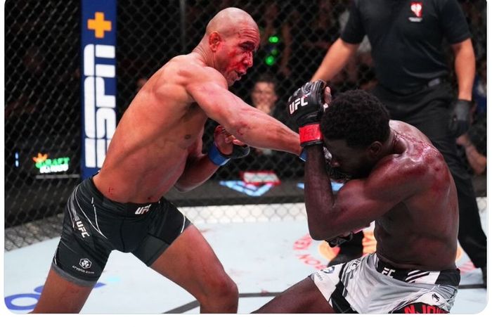 Gregory Rodrigues mengalahkan Chidi Njokuani dengan TKO di ronde kedua dalam hasil UFC Vegas 60, Minggu (18/9/2022) WIB.