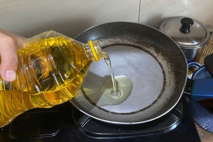 4 Cara Hemat Minyak Goreng di Rumah Agar Tetap Awet Kualitasnya - Nakita