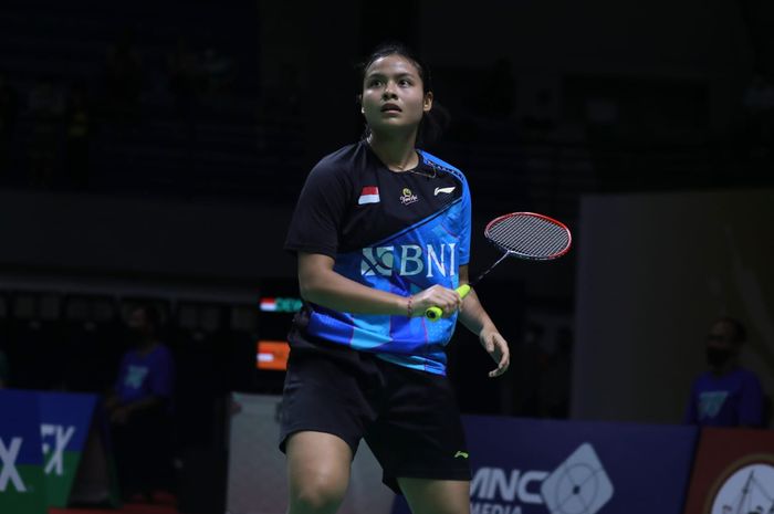 Pebulu tangkis tunggal putri Indonesia, Komang Ayu Cahya Dewi, pada perempat final Indonesia International Series 2022 di GOR Among Rogo, Yogyakarta, Jumat (23/9/2022).