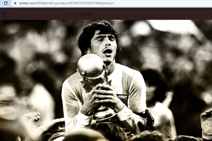 Kapten timnas Argentina pada Piala Dunia 1978, Daniel Passarella, pernah menantang Diego Maradona dalam kariernya.