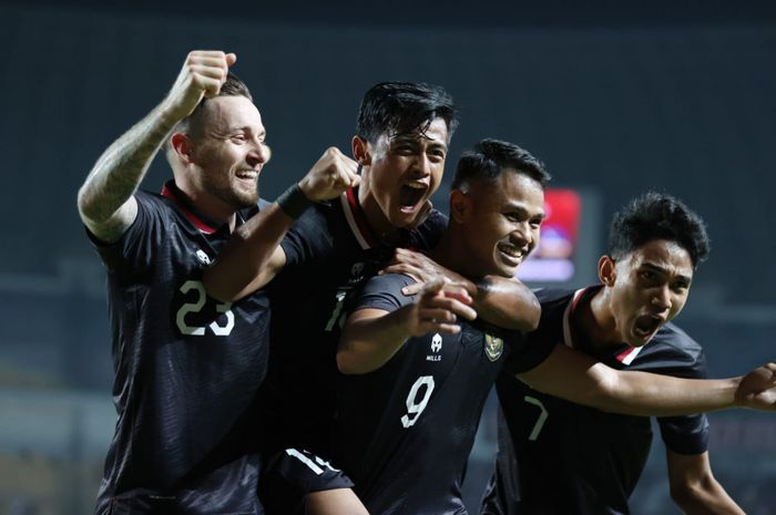 Selebrasi para pemain Timnas Indonesia saat menghadapi Curacao di Stadion GBLA, Sabtu (24/9/2022).