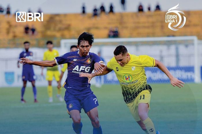 Suasana pertandingan antara Barito Putera versus Persik Kediri dalam laga pekan ke-11 Liga 1 2022/2023 di Stadion Demang Lehman, Banjar Baru, Kalimantan Selatan, Kamis (29/9/2022).