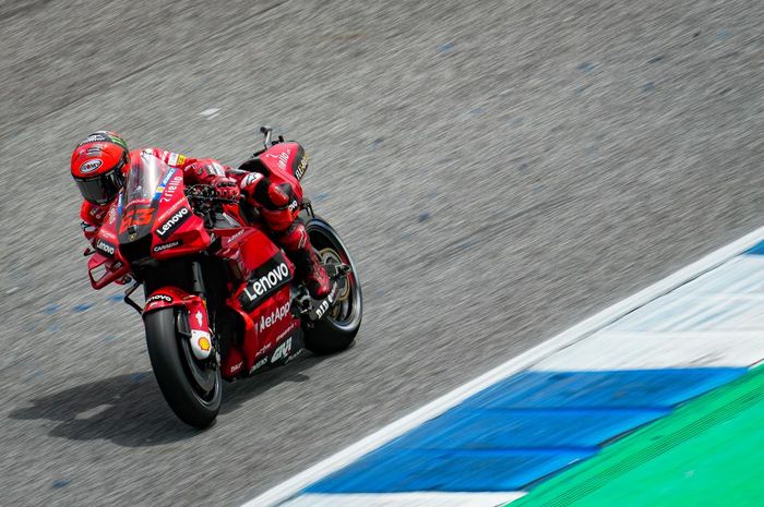 Pembalap MotoGP dari tim Lenovo Ducati, Francesco Bagnaia.