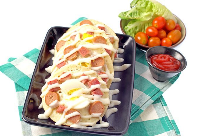 Hidangan serabi siram mayonaise.