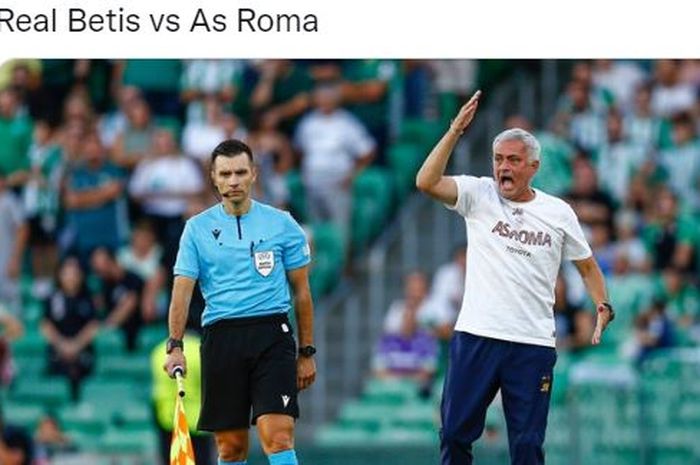 Jose Mourinho minta para pemainnya melakukan selebrasi meski gol belum sah di Liga Europa. AS Roma mendapat hasil payah saat lawan Real Betis.