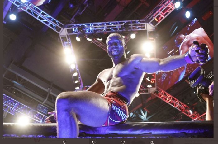 Raja kelas welter UFC, Leon Edwards, memberikan sinyal bentrokan dengan Conor McGregor