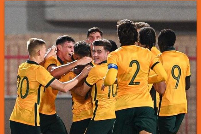 Para pemain Timnas U-20 Australia merayakan gol ke gawang Timnas U-20 Kuwait di laga Grup H Kualifikasi Piala Asia U-20 2023.