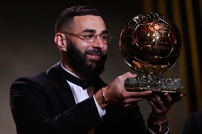 Karim Benzema memenangi Ballon d'Or 2022.