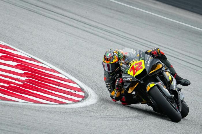 Pembalap Mooney VR46 Ducati, Marco Bezzecchi pada MotoGP Malaysia 2022.
