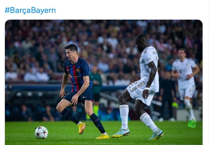Penyerang Barcelona, Robert Lewandowski, saat menghadapi mantan klubnya, Bayern Muenchen, pada matchday 5 Grup C Liga Champions musim 2022-2023, Kamis (27/10/2022) di Camp Nou.