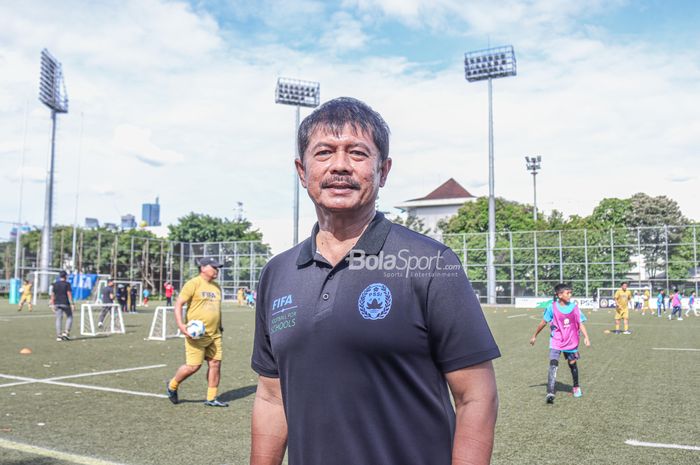 Direktur Teknik PSSI, Indra Sjafri, saat ditemui awak media di Lapangan Rugby, Senayan, Jakarta, 28 Oktober 2022.