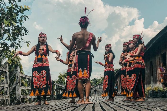 Apa Itu Kearifan Lokal? Inilah Ciri-Ciri, Bentuk, dan Contoh-contohnya