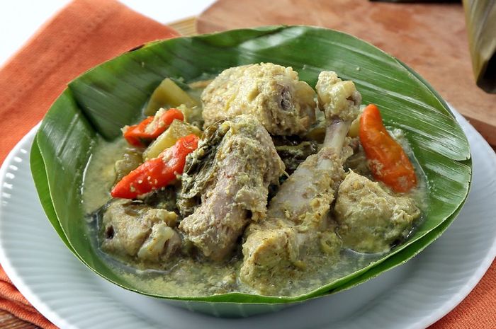 Hidangan garang asem ayam, menu sahur praktis tanpa minyak goreng yang bisa disajikan selama Ramadhan