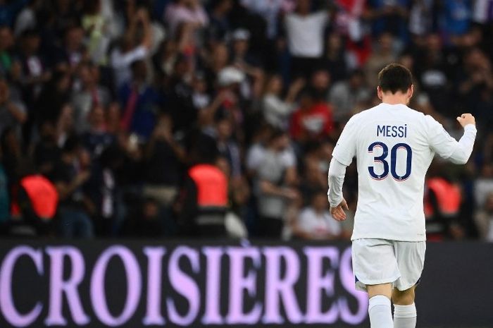 Selebrasi Lionel Messi usai mencetak gol ke gawang Troyes dalam laga Liga Prancis 2022-2023.
