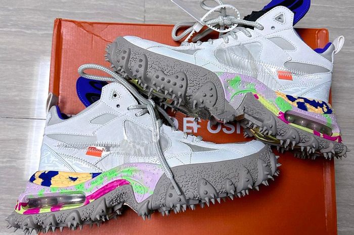 off white nike zoom terra