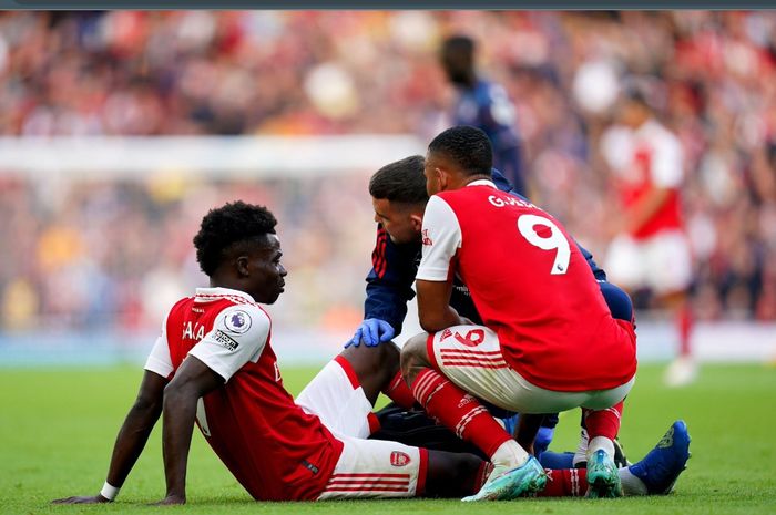 Bukayo Saka mengalami cedera engkel saat Arsenal menghajar telak Nottingham Forest 5-0 pada laga pekan ke-14 Liga Inggris 2022-2023.