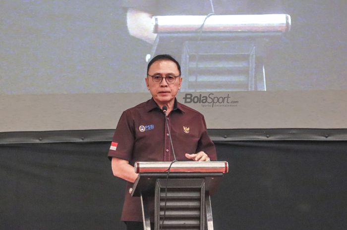 Ketua Umum PSSI, Mochamad Iriawan, saat memberikan sambutan di Hotel Aston Kartika, Grogol, Jakarta Barat, 16 November 2022.
