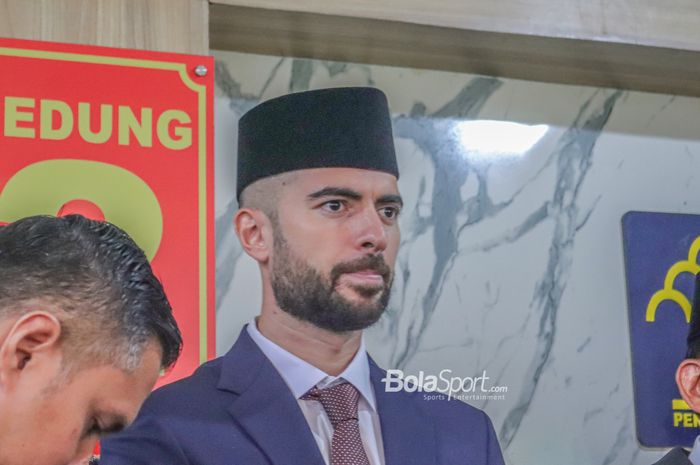 Jordi Amat saat hadir di Kantor Wilayah Kemenkumham, Cawang, Jakarta, 17 November 2022.