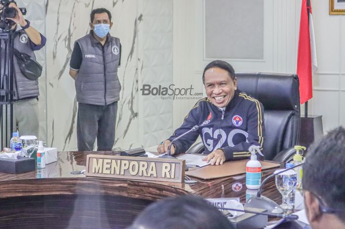Menteri Pemuda dan Olahraga Republik Indonesia, Zainudin Amali, tampak sumringah saat ditemui di Kantor Kemenpora, Senayan, Jakarta, 18 November 2022.