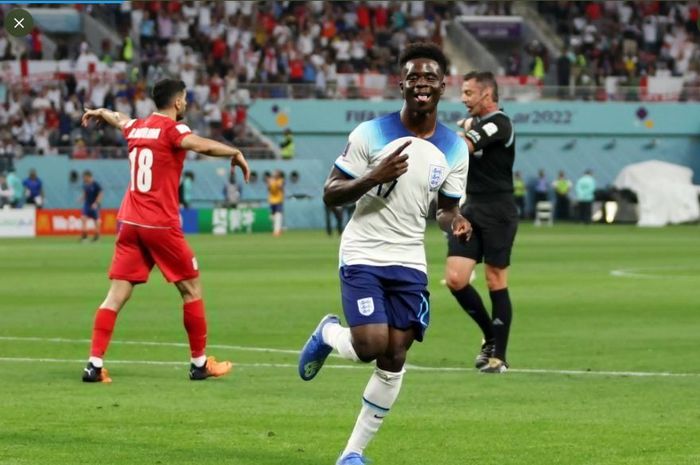 Winger Timnas Inggris, Bukayo Saka, mencetak dua gol dalam laga perdana di Piala Dunia 2022.
